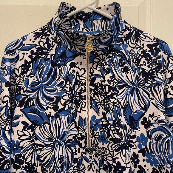 Lilly Pulitzer Skipper Popover Pandarama Size M - Picture 2 of 7